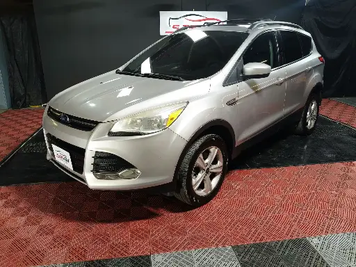 FORD	ESCAPE	SE 4X4	2013